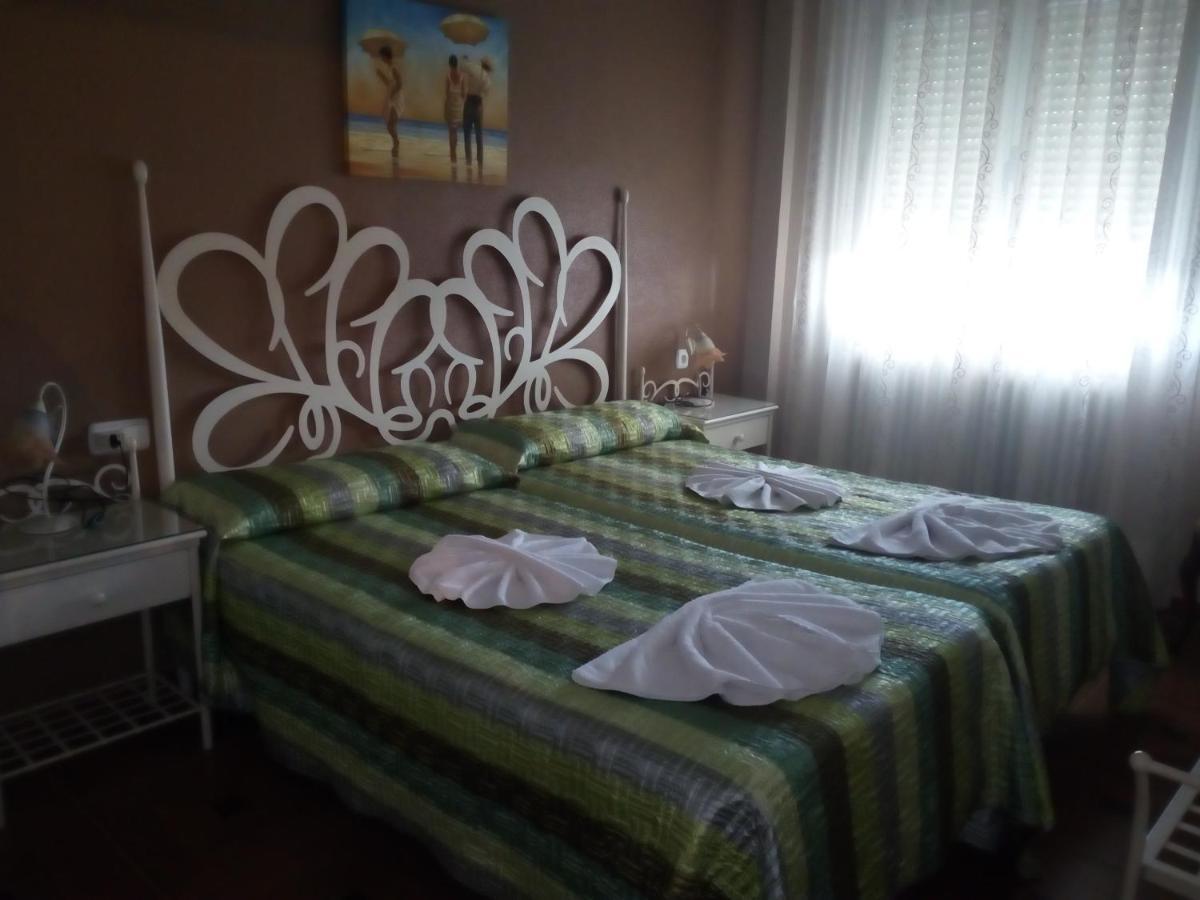 Hotel APARTAMENTO Pensión La Vía Láctea Frómista Exterior foto