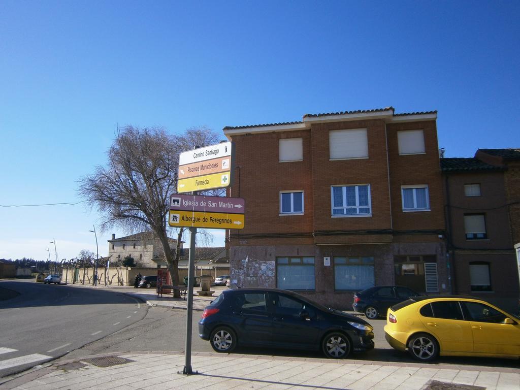 Hotel APARTAMENTO Pensión La Vía Láctea Frómista Habitación foto