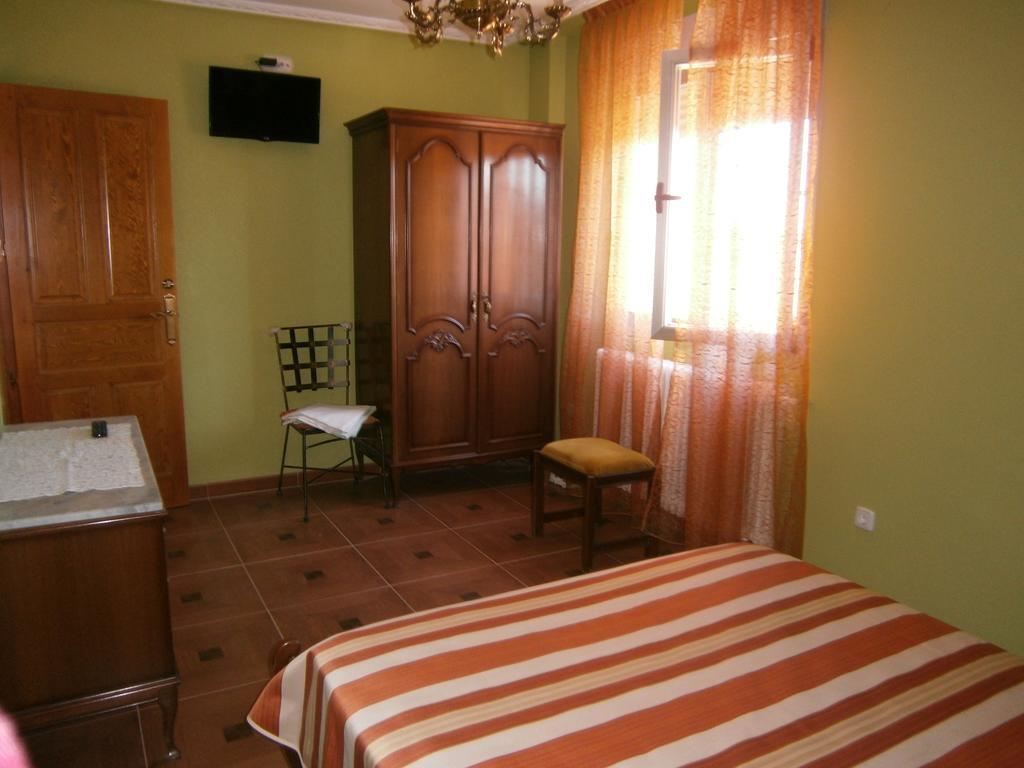 Hotel APARTAMENTO Pensión La Vía Láctea Frómista Habitación foto