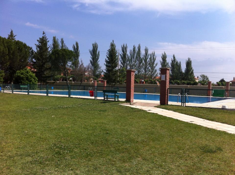 Hotel APARTAMENTO Pensión La Vía Láctea Frómista Exterior foto